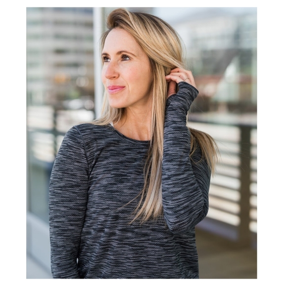 Zyia Ash Split Back Long Sleeve - Charcoal / Black - Picture 5 of 9